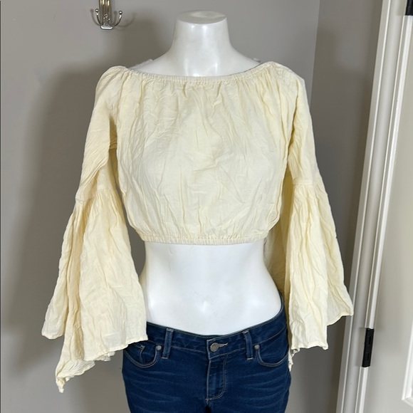 Jaded Gypsy Crop Top Cream Long Bell Sleeve Logo Back Boho One Size NEW - Picture 2 of 8